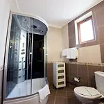 Royal Hotel