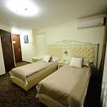 Royal 3*