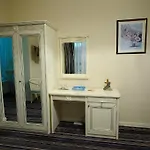 Royal Hotel
