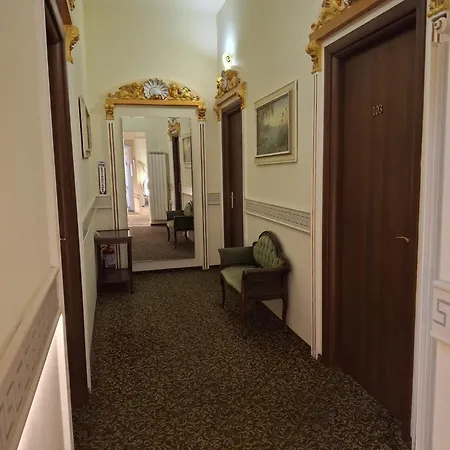 فندق Royal