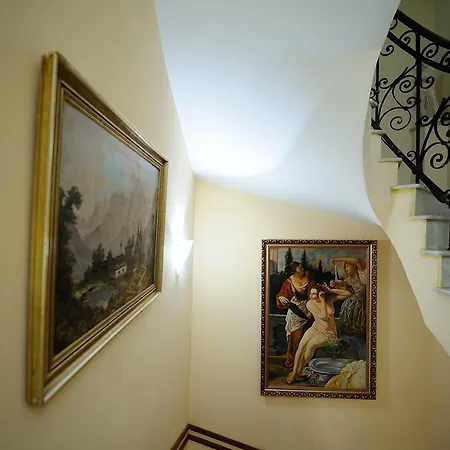 克拉约瓦皇家酒店