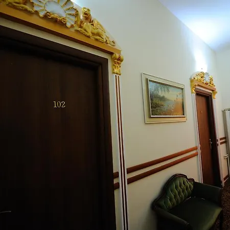 Hotel Royal 3*