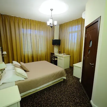 克拉约瓦皇家酒店 酒店 3*