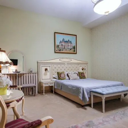 克拉约瓦皇家酒店 3*