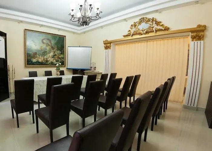 호텔 Royal 크라이오바